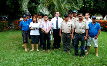 Meeting on the Sigatoka del Platano